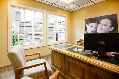 Consultation Room financial office in irvine ca